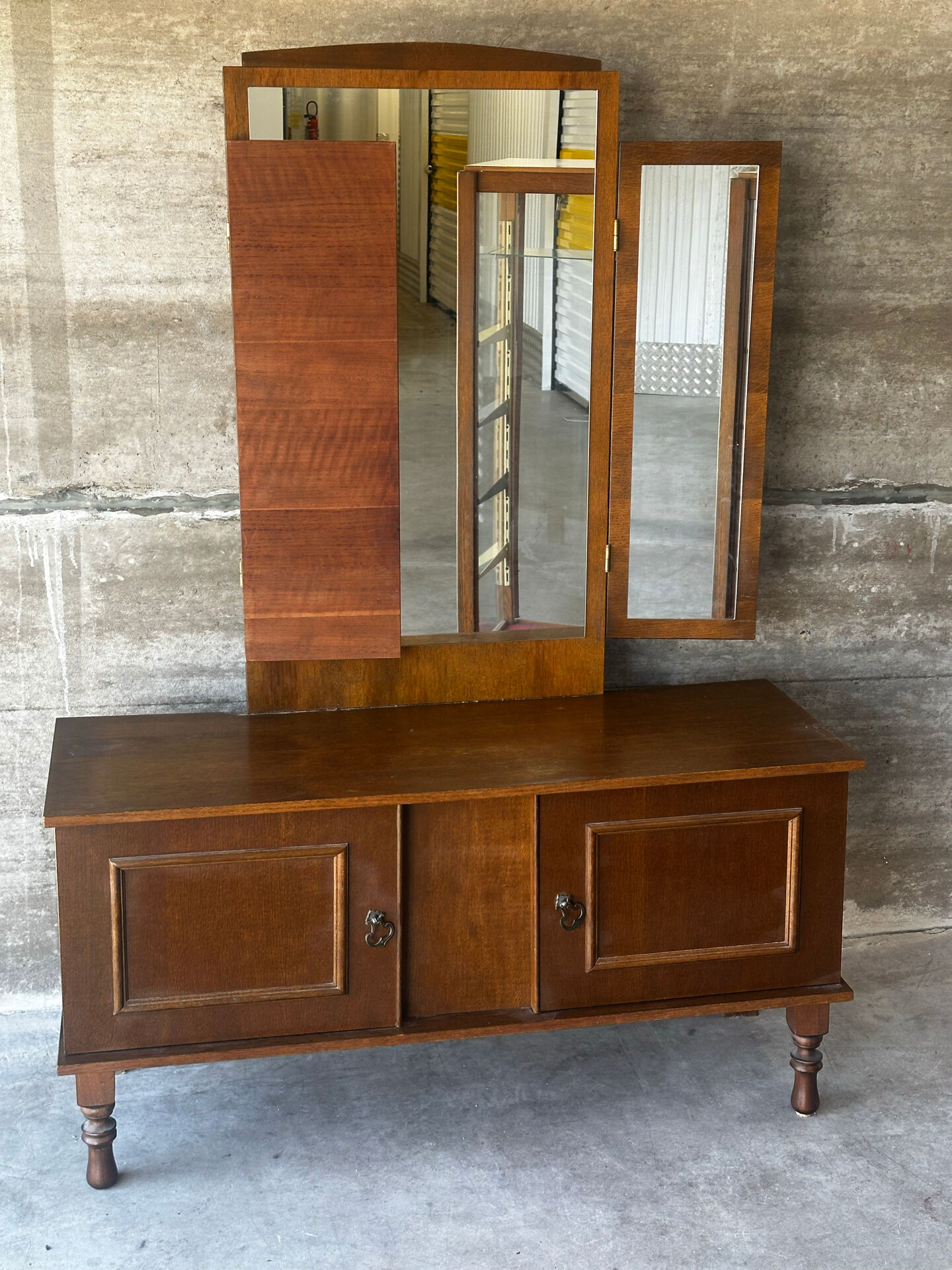Coiffeuse vintage à miroir triptyque, années 1950