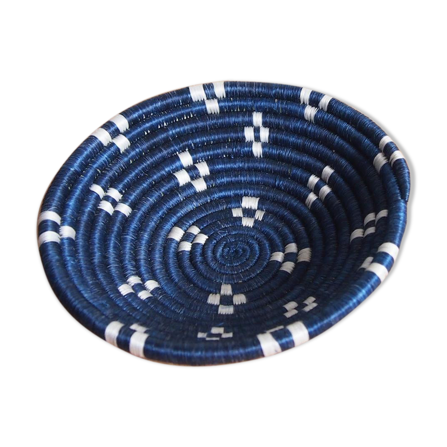 African mural basket