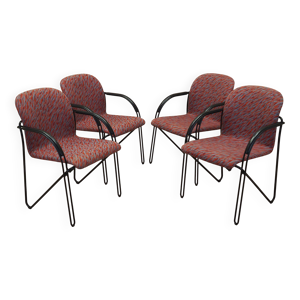 ensemble de quatre chaises,