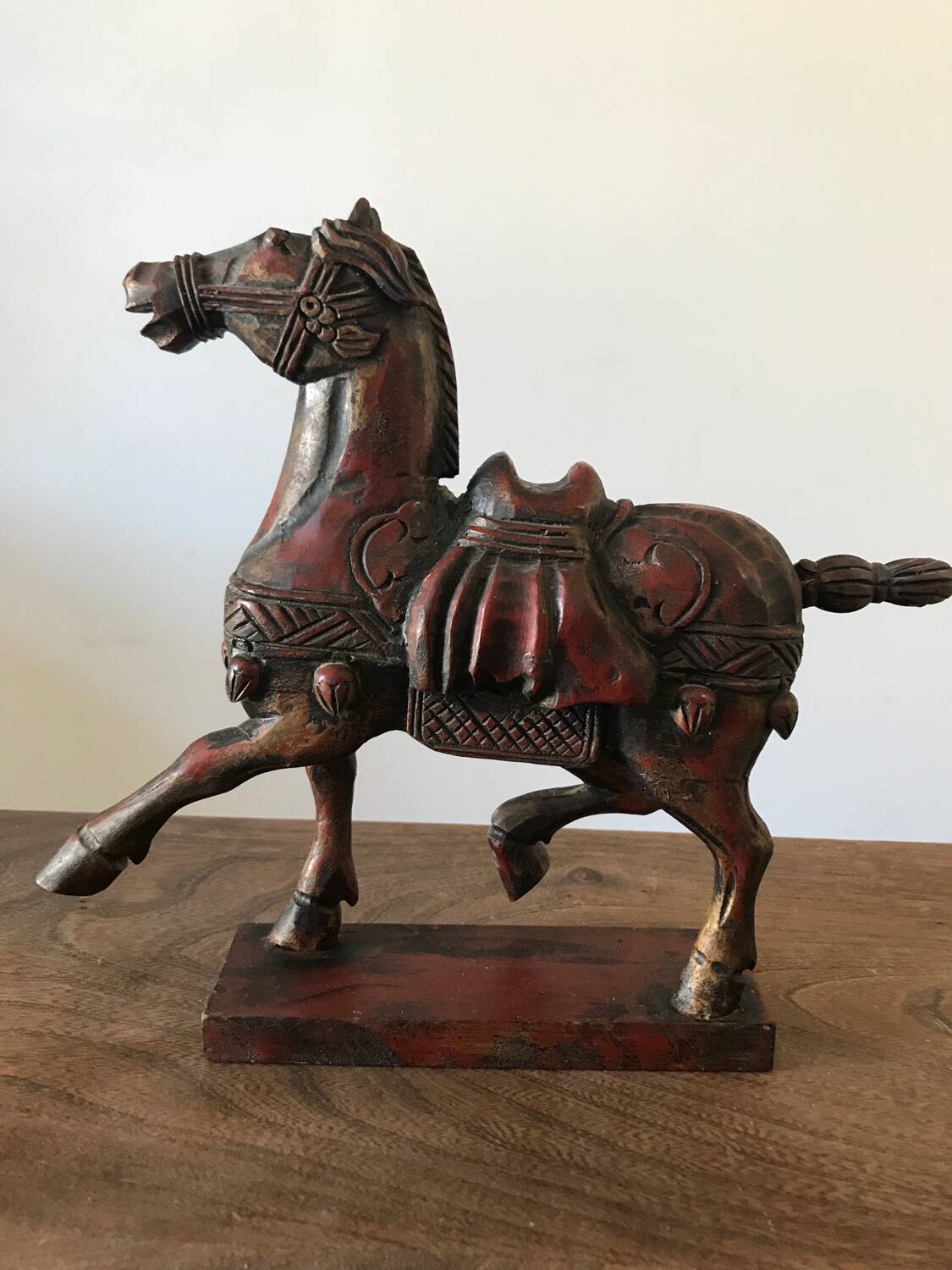 Sculpture statue cheval Tang bois 20eme siecle