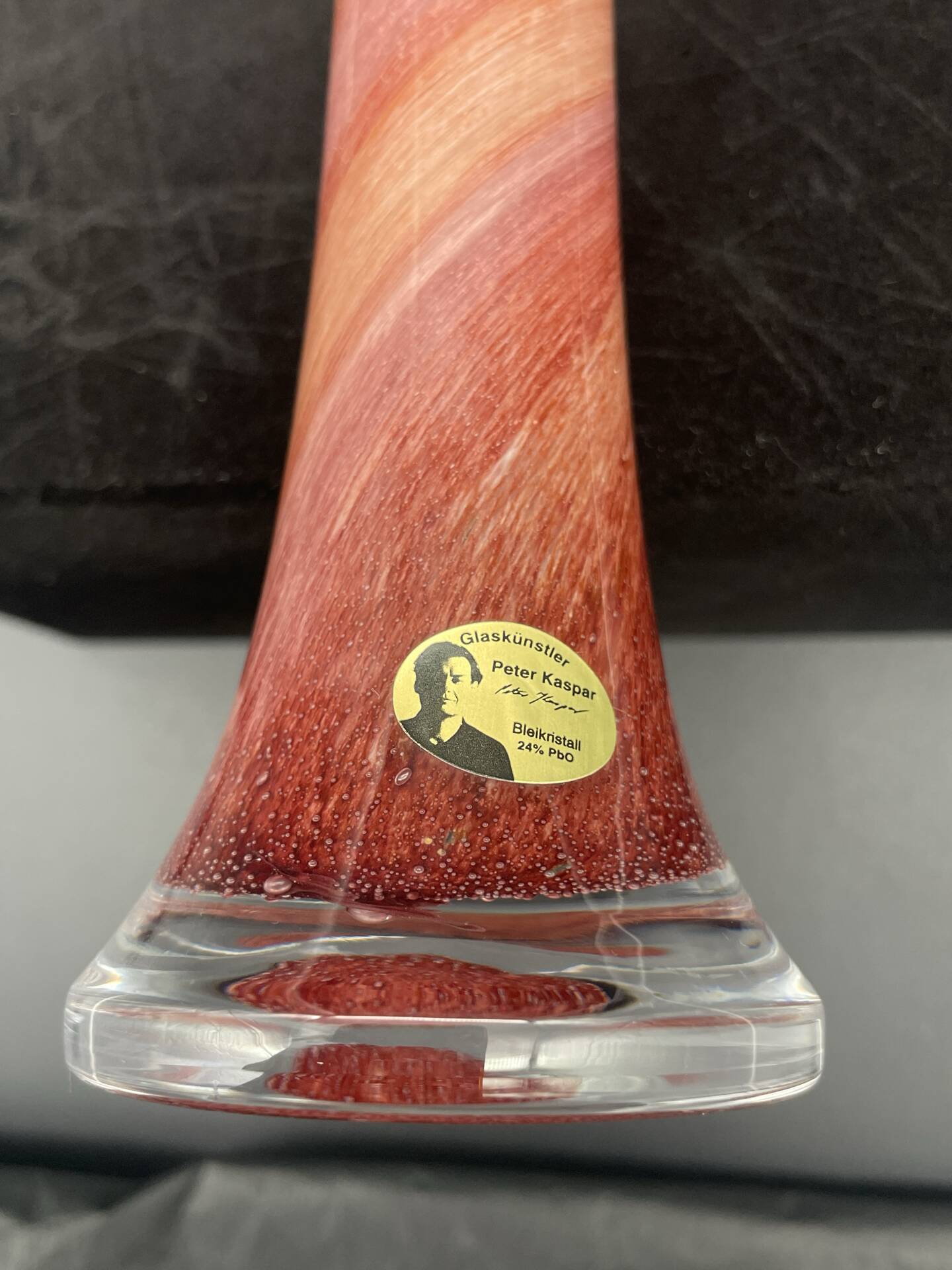 Vase Peter Kaspar en cristal 24 % PbO rose et rouge
