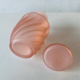 Flacon en verre rose
