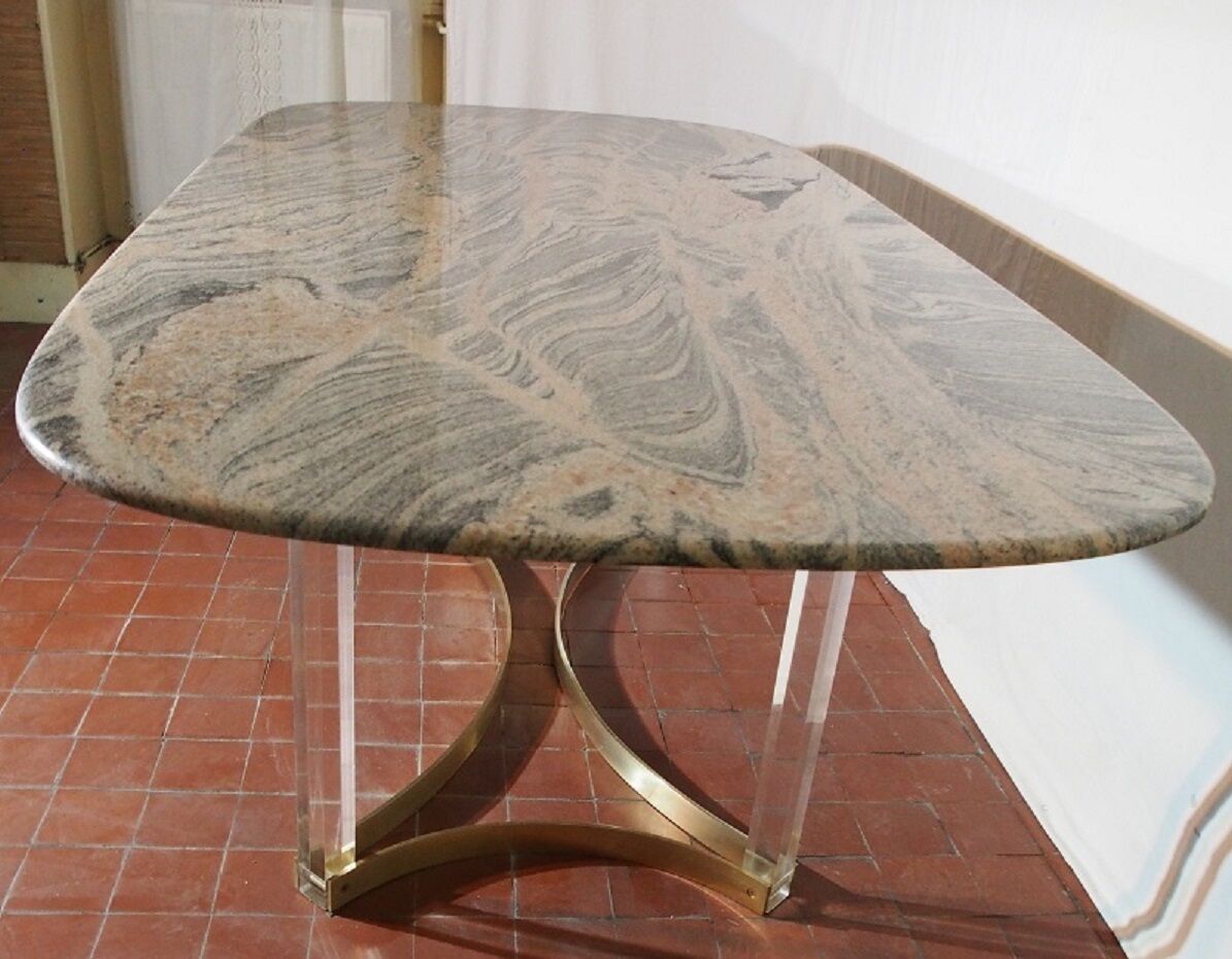 Alessandro Albrizzi table