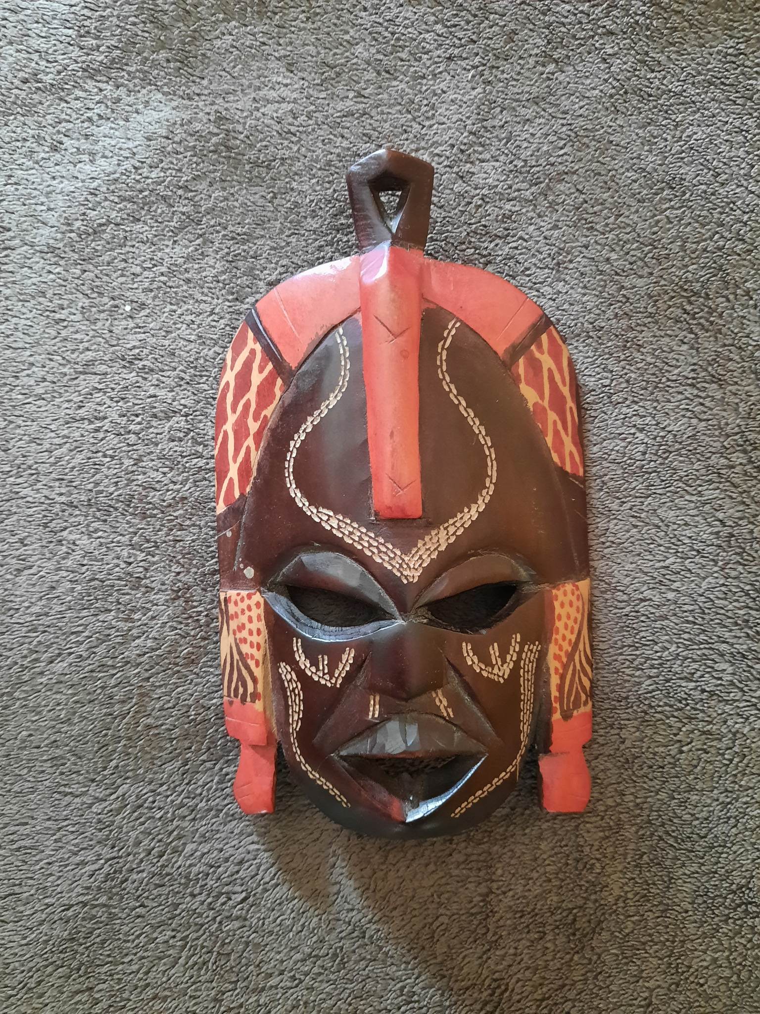 Handmade mask in Kenya in Mahogany wood