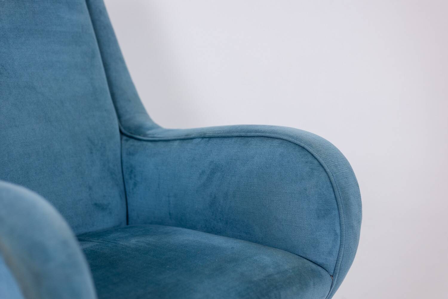 Blue velvet armchair, beech base. 1950s.