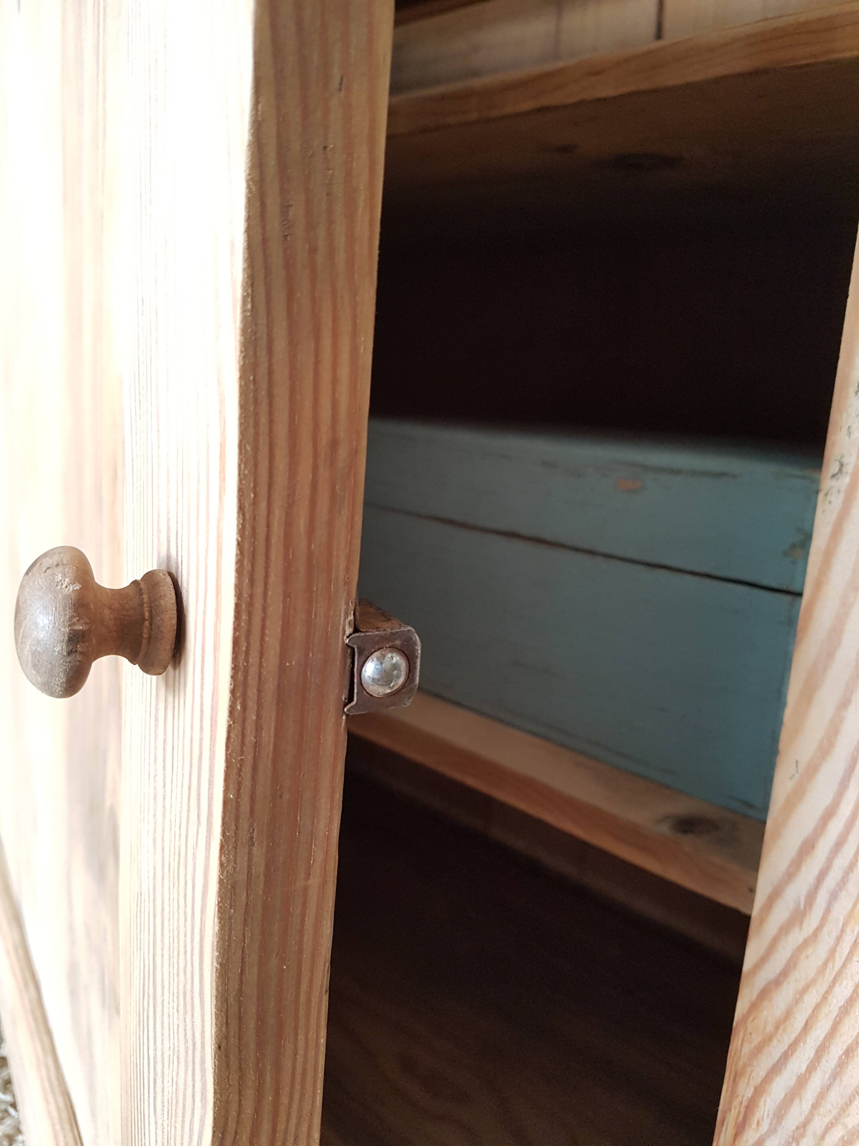 Raw wooden jam maker