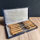 Coffret 12 couteaux de table vintage | Manches bakélite ivoire
