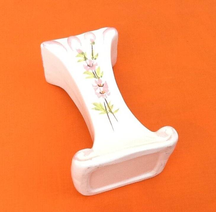 Soliflore vase alphabet letter i ceramic with floral decoration