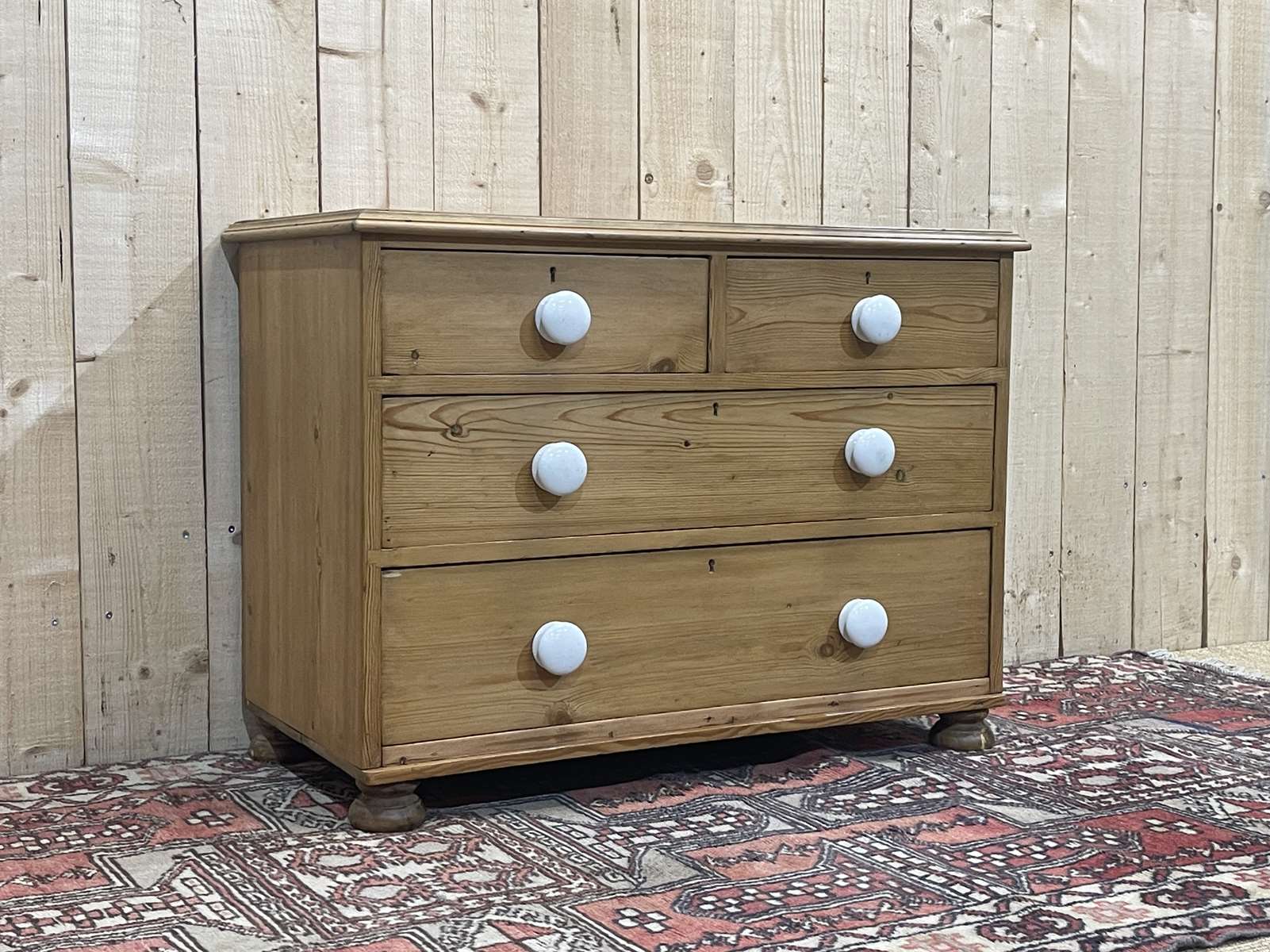 Victorian chest of drawers nineteenth in fir