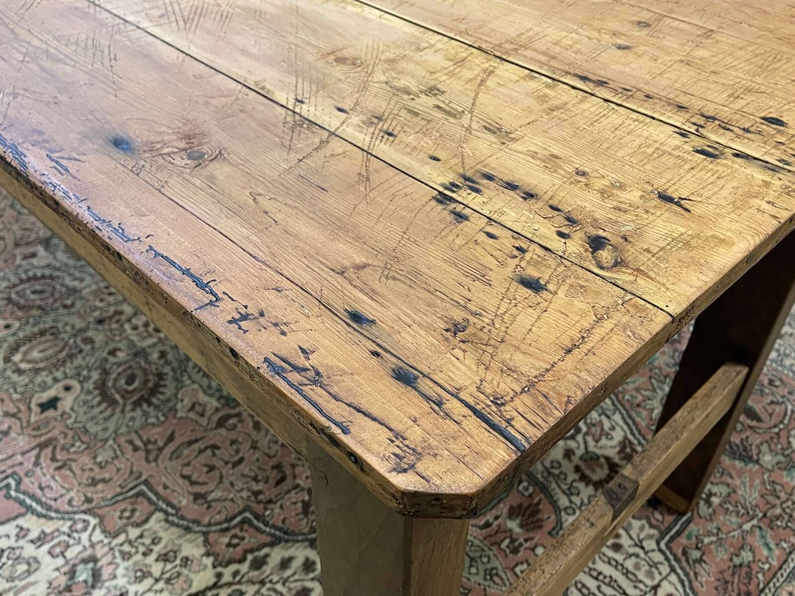 Table de ferme 19ème en sapin et châtaignier