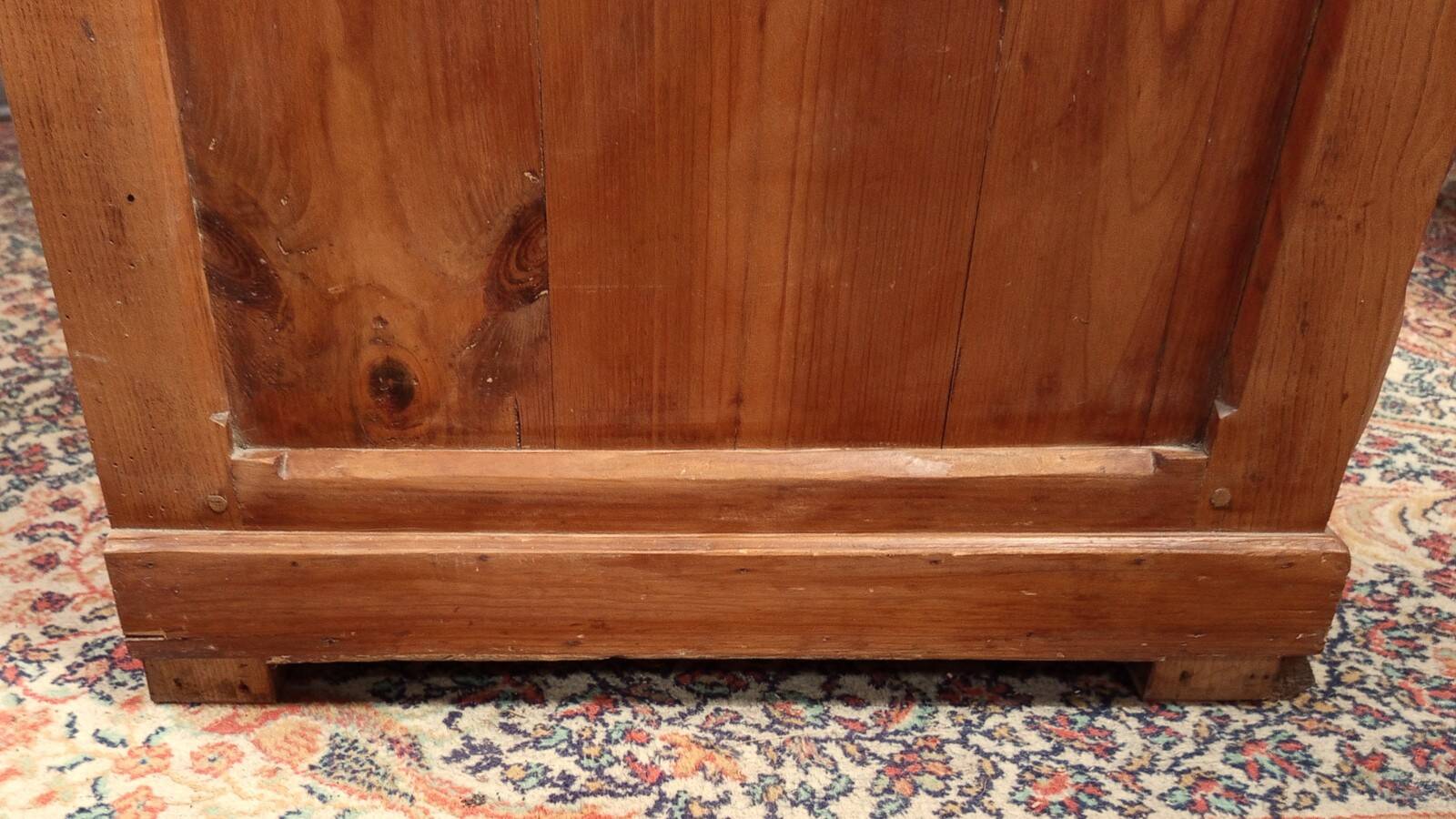 19th-century Savoyard pine buffet