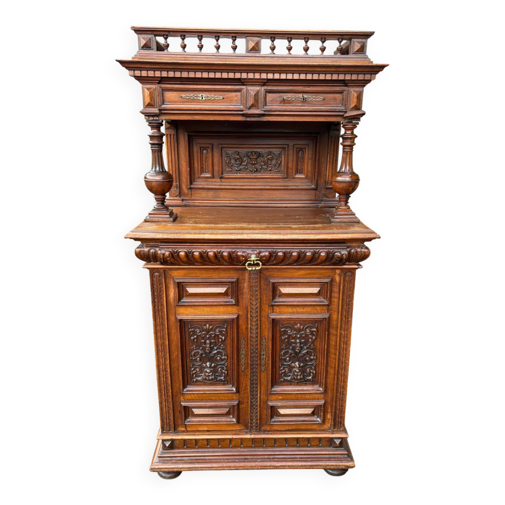 Renaissance furniture
