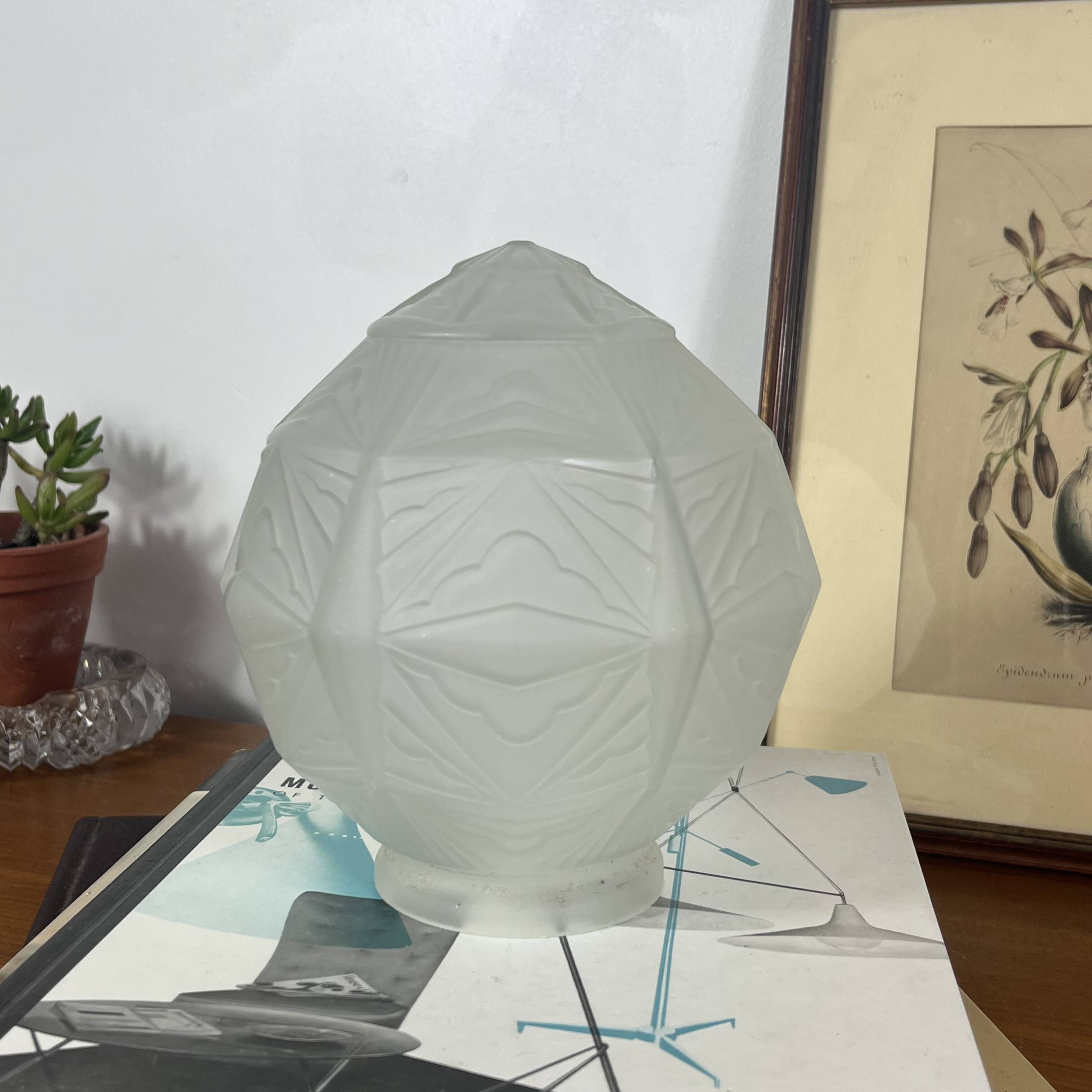 Antique Art Deco globe lampshade for wall lamp chandelier.