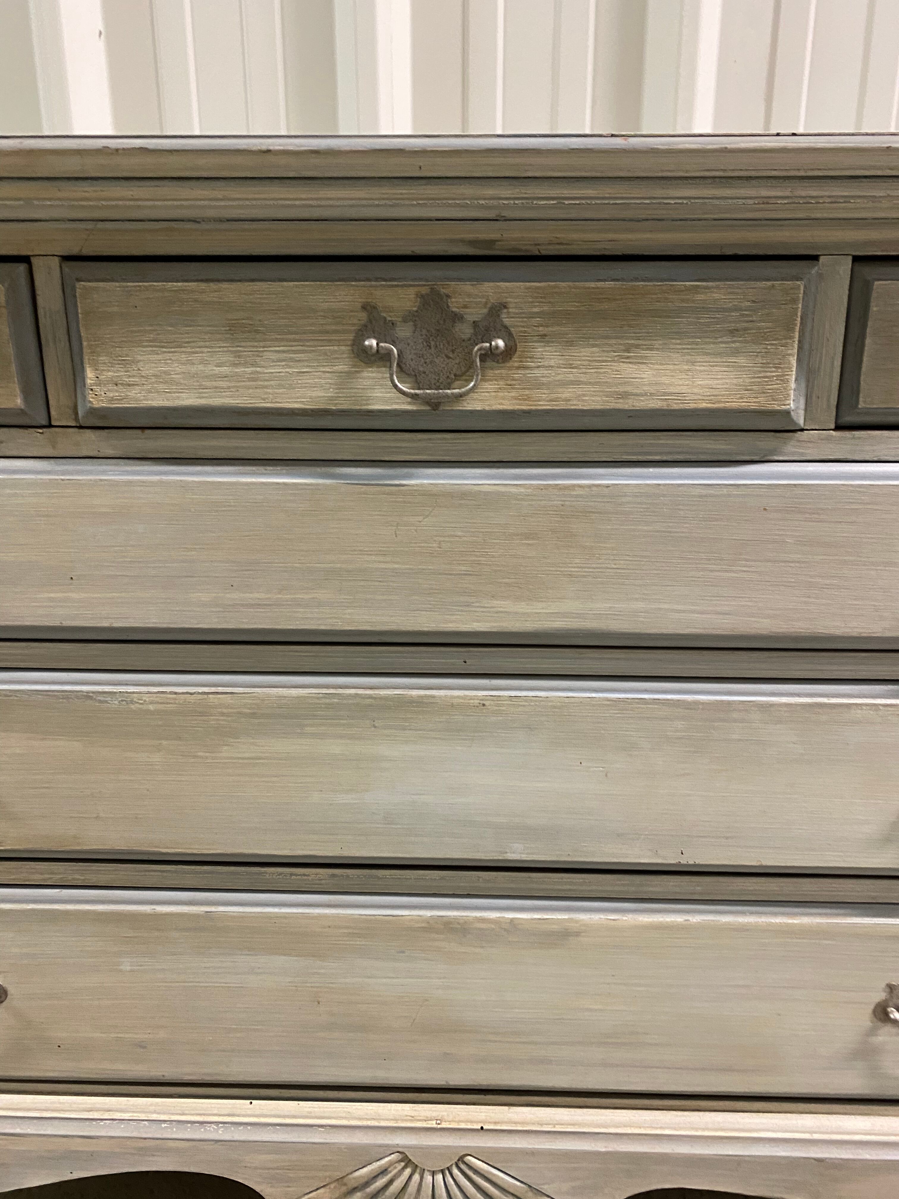 Painted chest of drawers