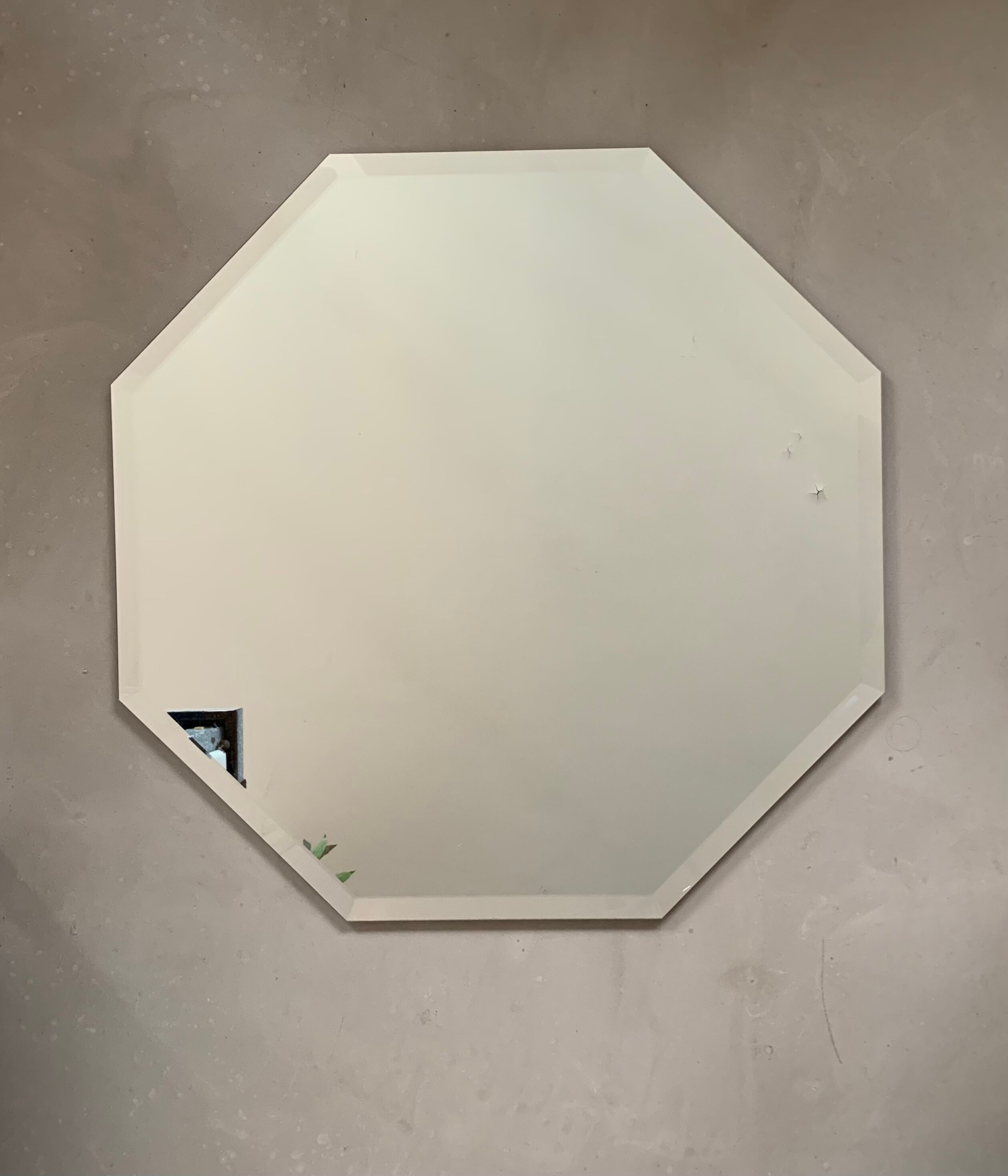 Hexagonal beveled mirror