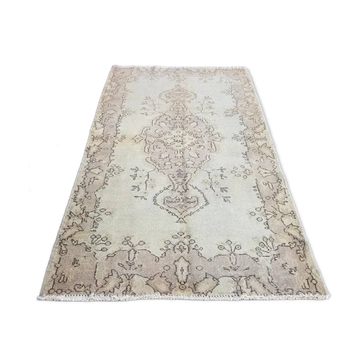 Bieige anatolian oushak carpet