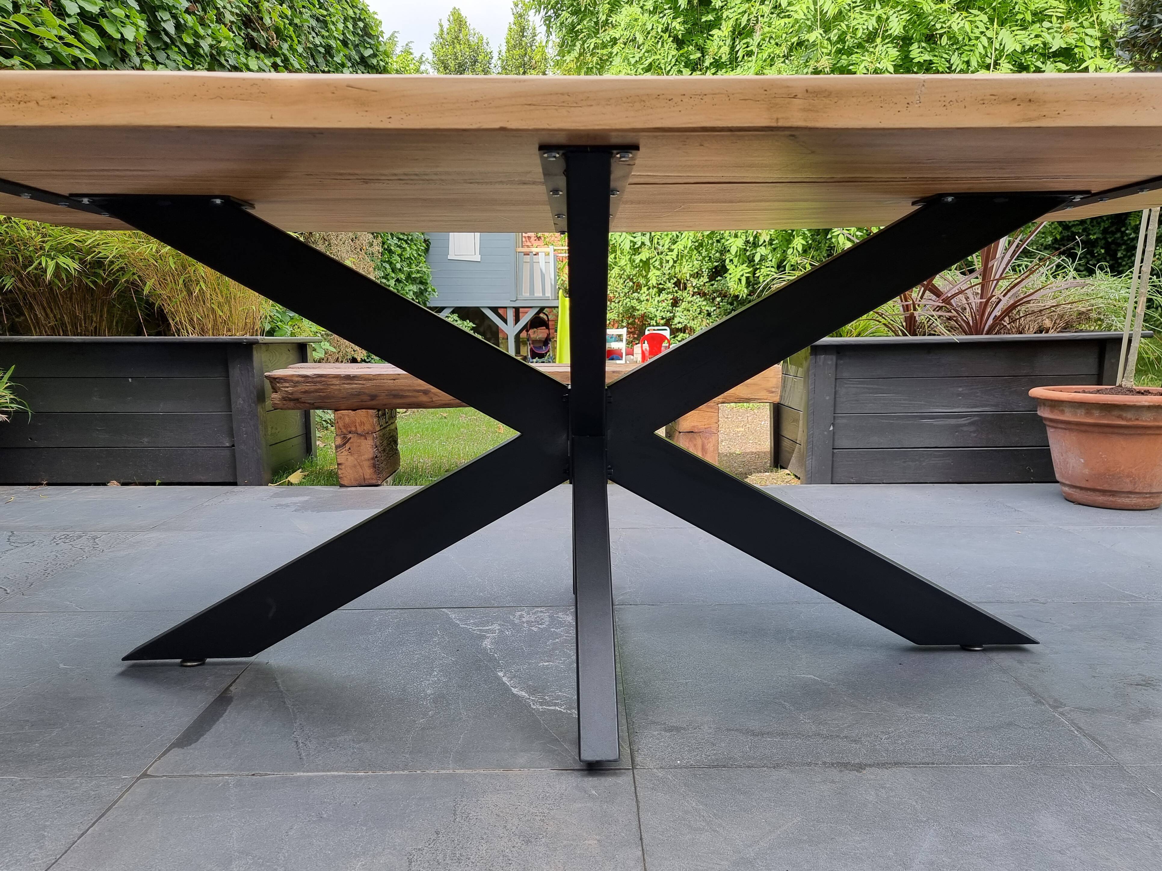 Dining table solid oak feet mikado