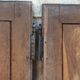 Paire de portes d'armoire ancienne en bois