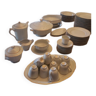 Complete service in Limoge porcelain