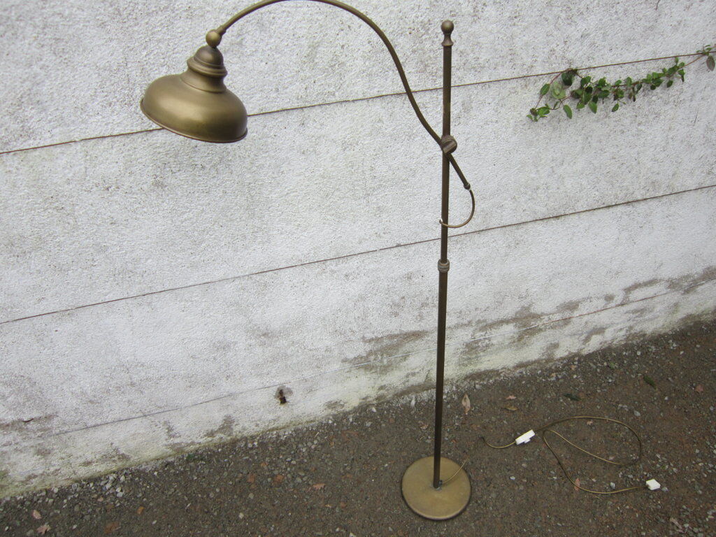 Brass floor lamp, art deco style