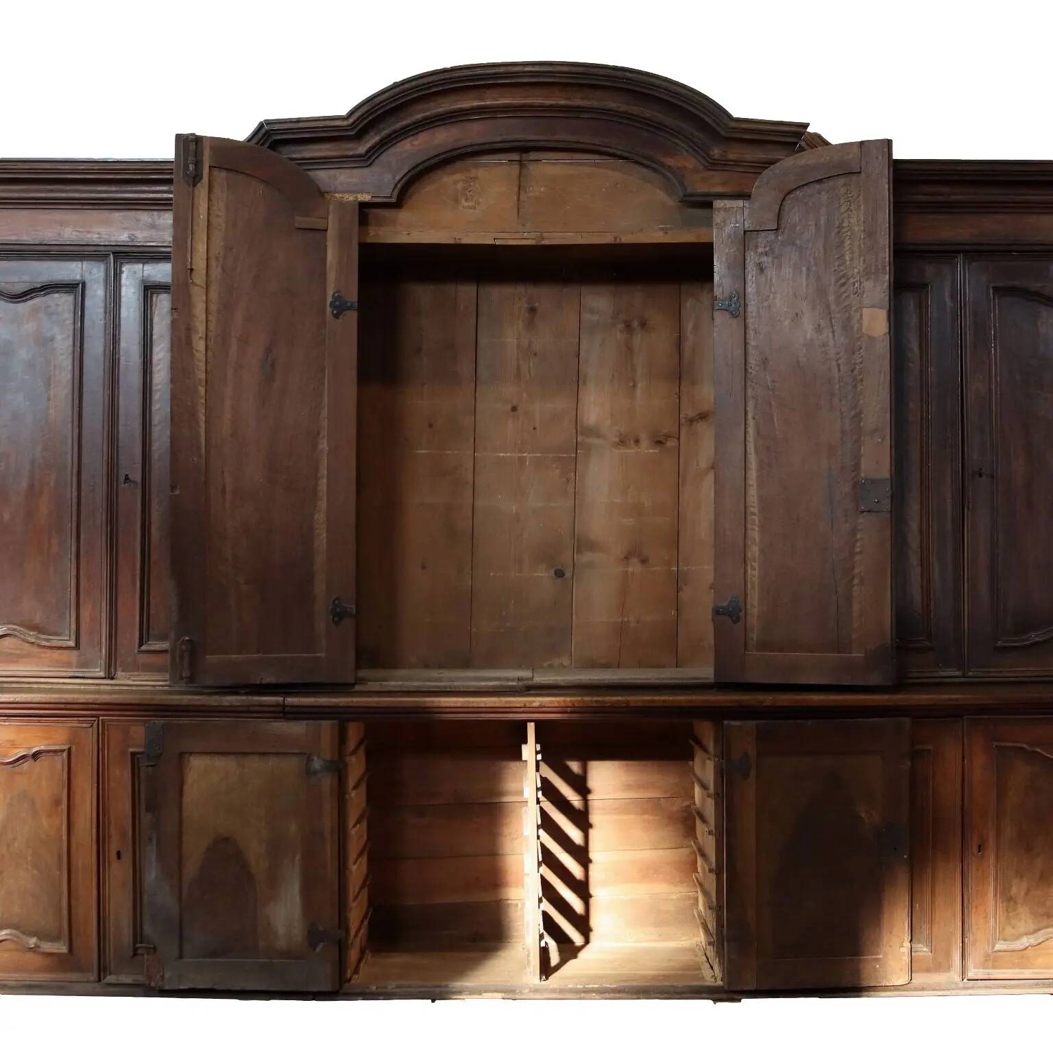 Antique walnut and poplar buffet, Italy 18th century