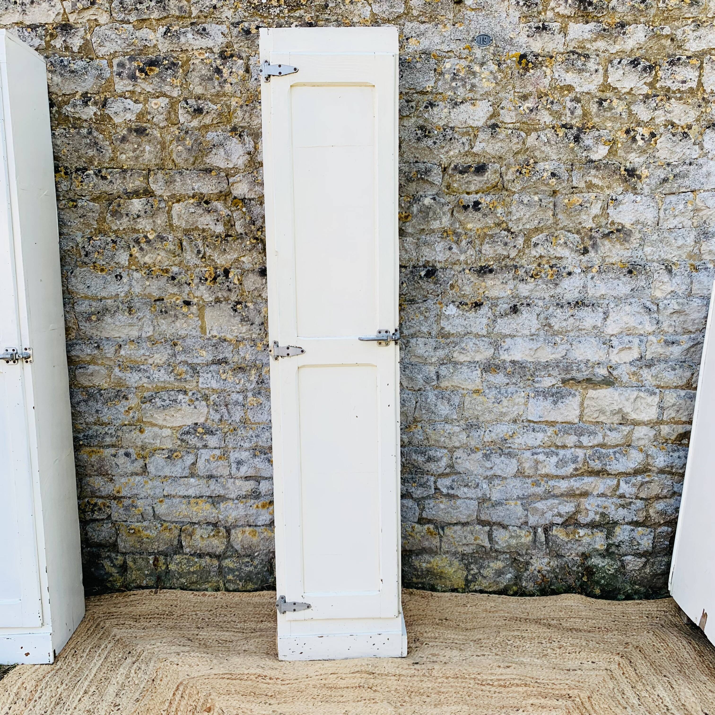 White cabinet - 1 door