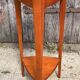 Guéridon d’angle Art déco en acajou, 1930