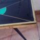 Table basse avec pieds compas