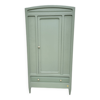 Armoire Parisienne d'hôtel