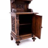 Commode sculptée, France, vers 1880.