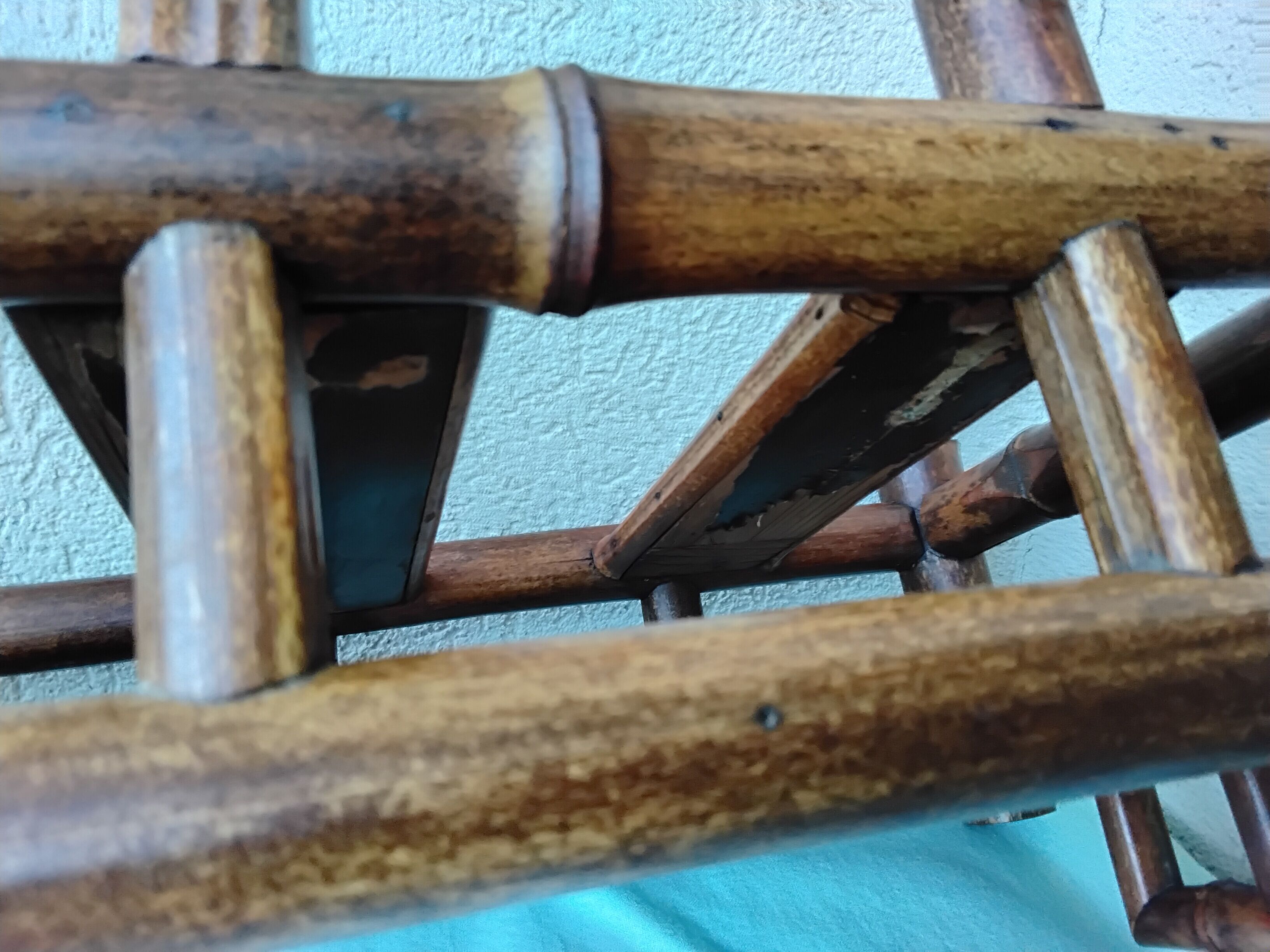Bamboo shelf in Asian style