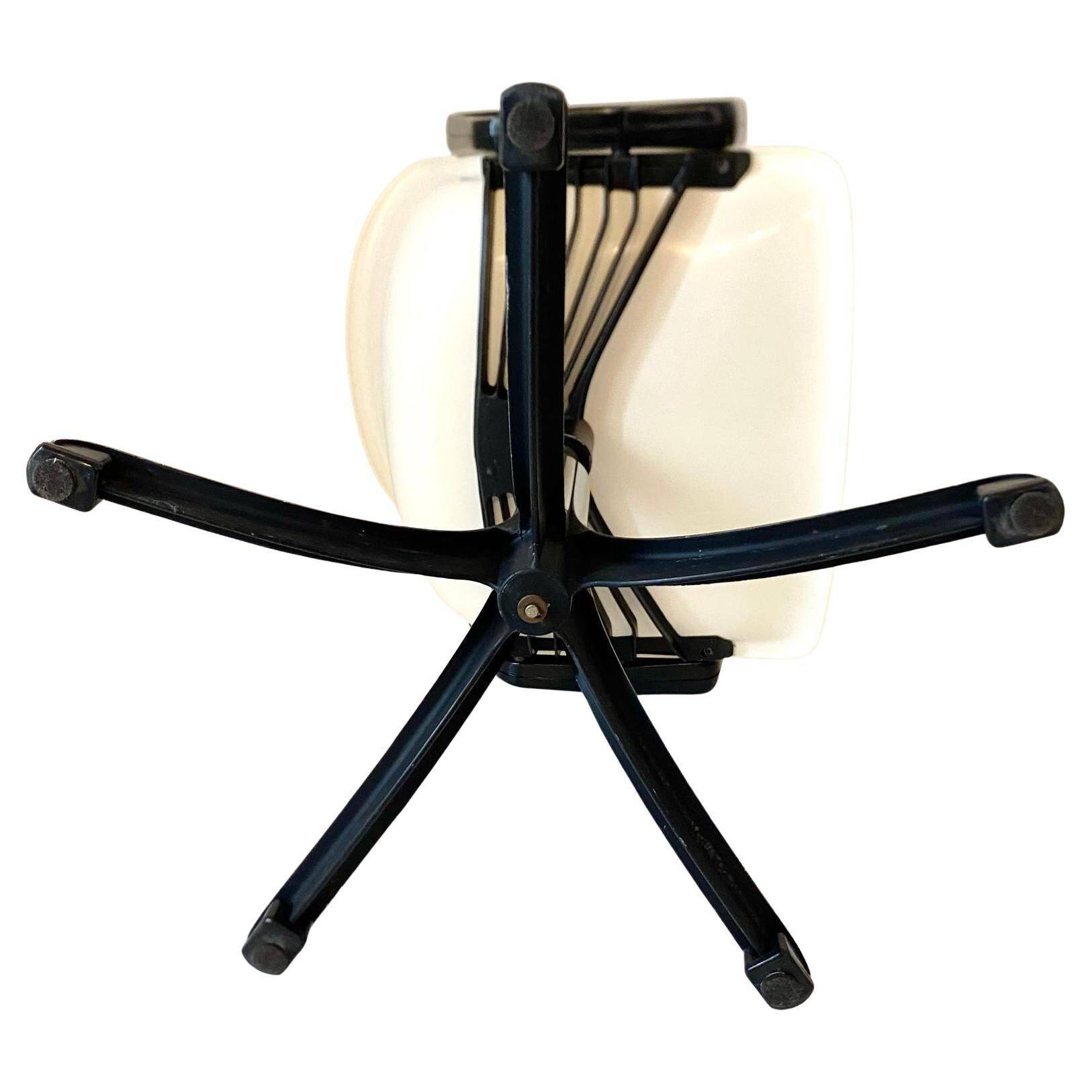 Set of three Modus Office Desk Chairs, Osvaldo Borsani for Tecno, Italy 1960