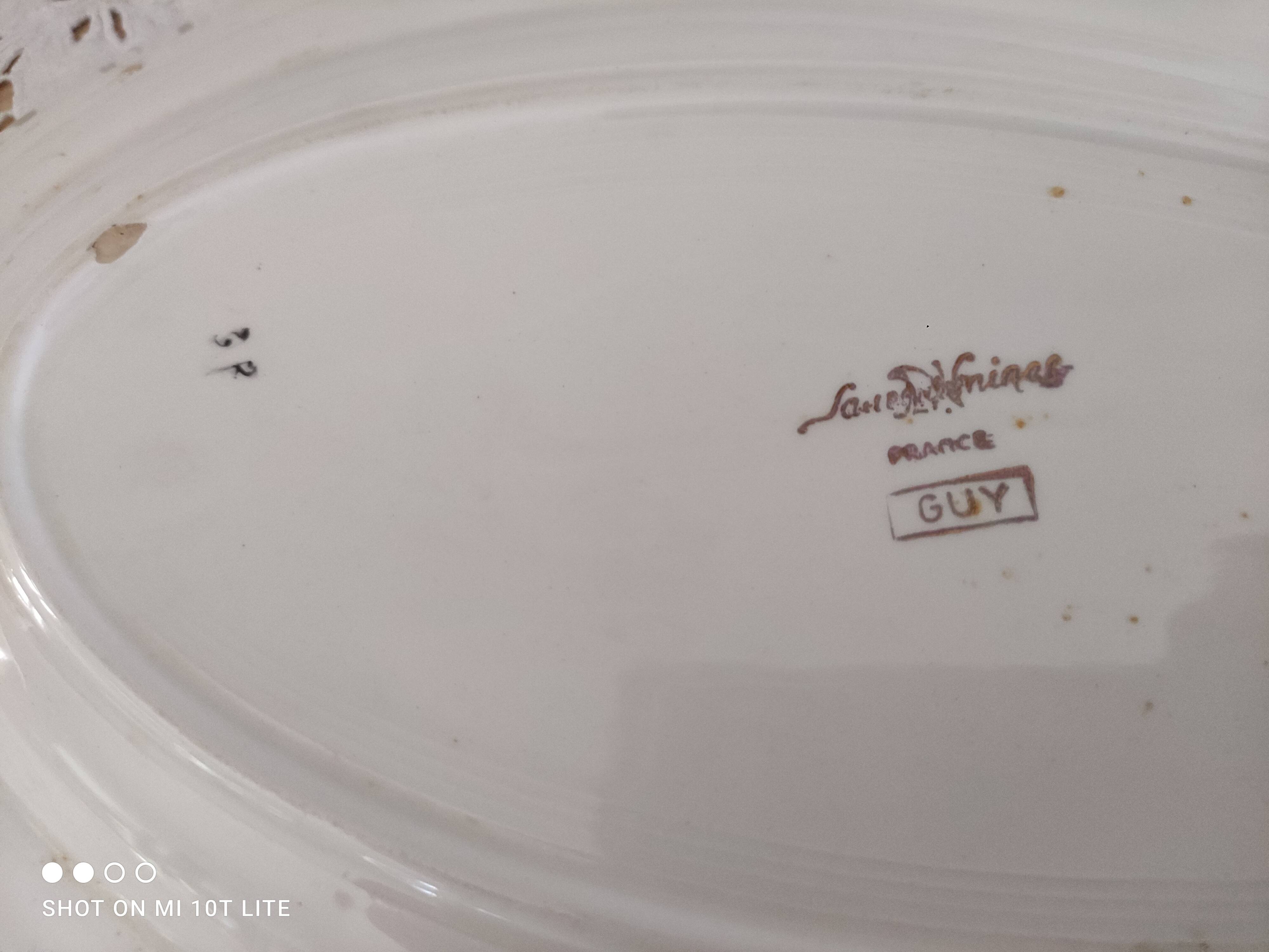 Sarreguemines oval dish, Guy model