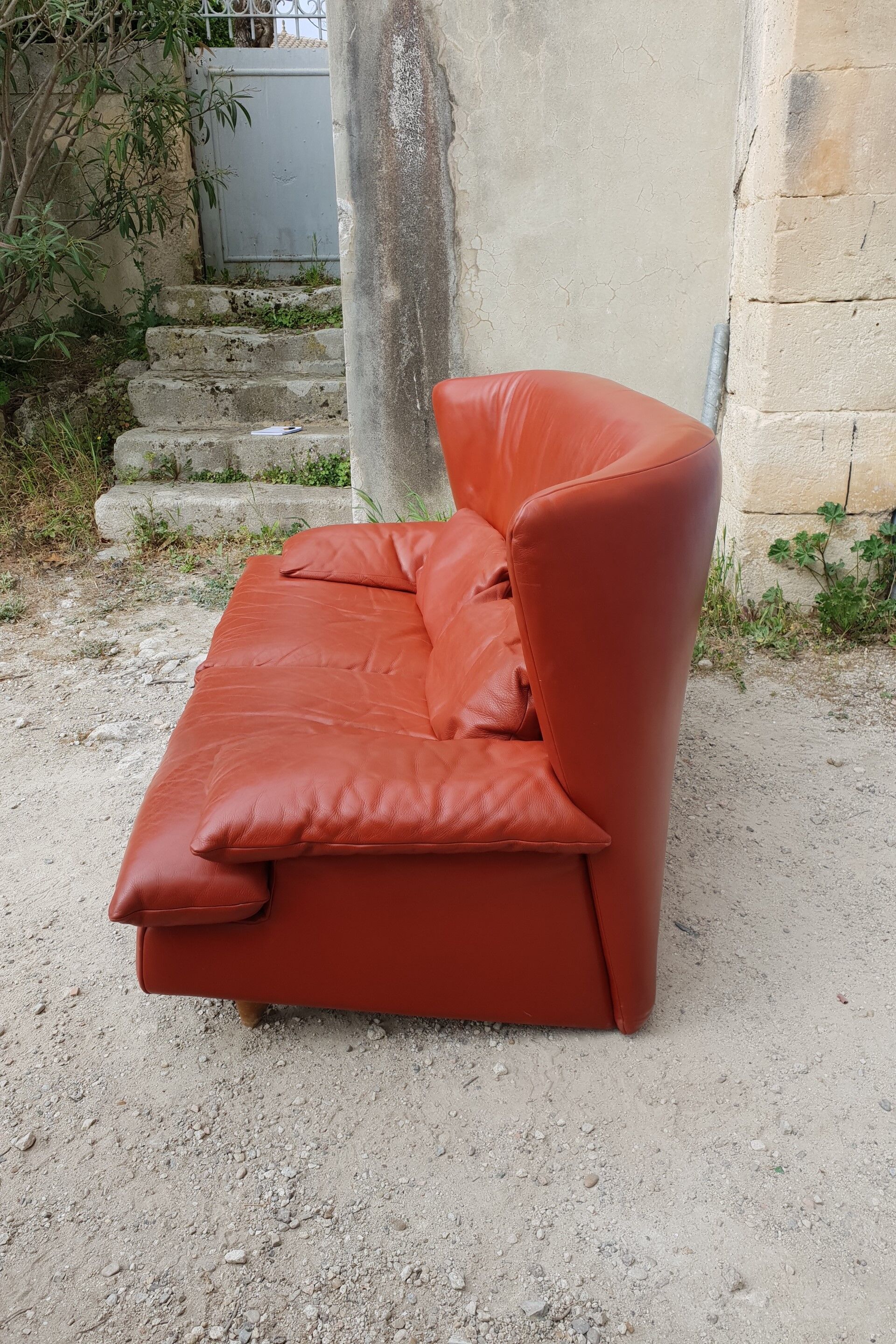 Mariani Italian design sofa