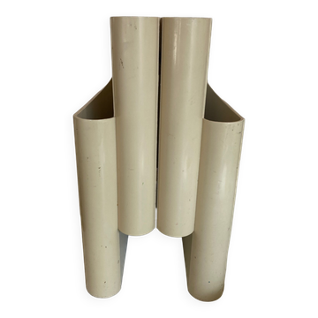 Magazine rack by Giotto Stoppino for Kartell 1971