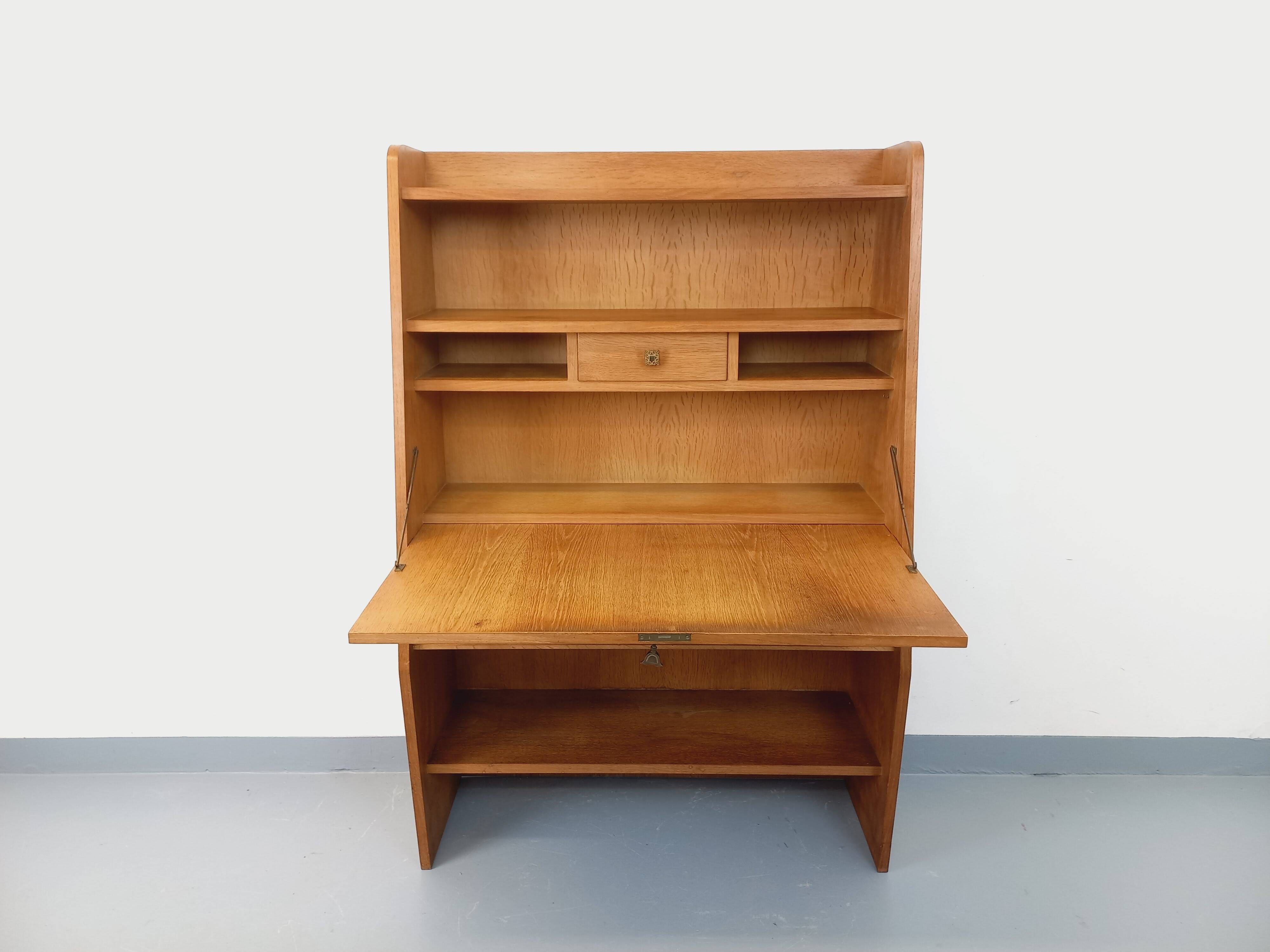 Meuble secrétaire bibliothèque de rangement vintage en bois de chêne