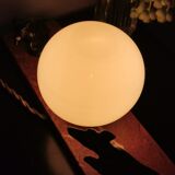 Art deco lamp, marble, globe, opaline and greyhounds in regulation, 1930