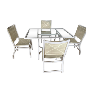 Table et chaises