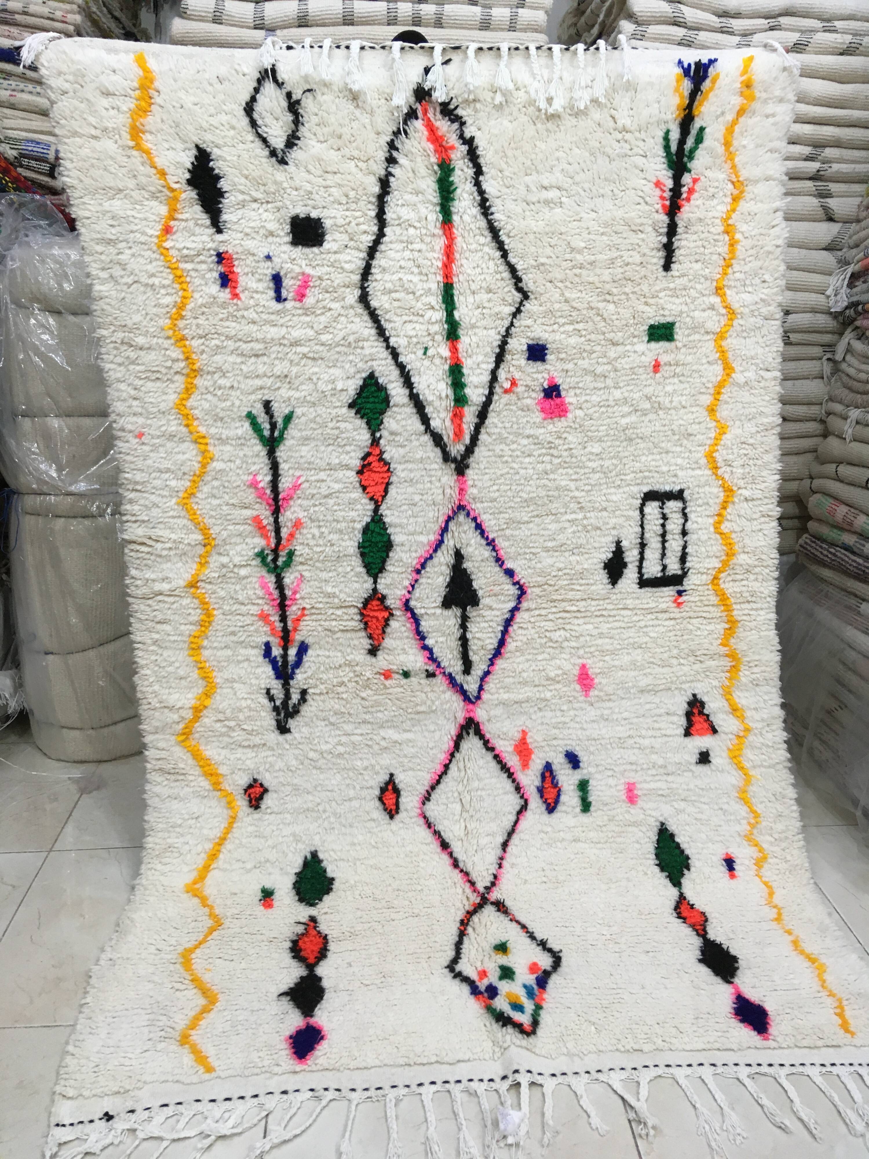 Moroccan Azilal Berber Rug 2m42 x 1m48