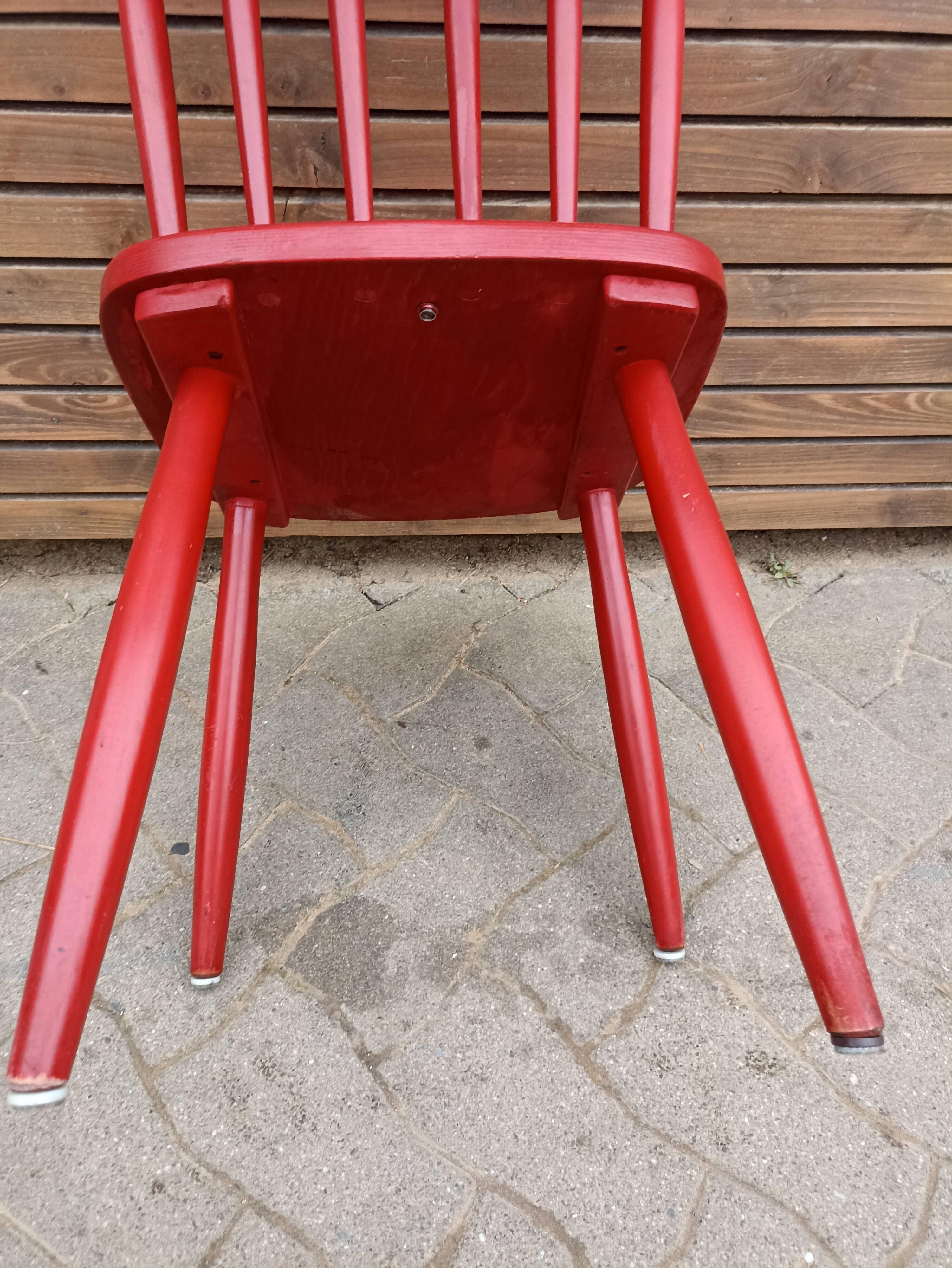 Lot vintage chairs