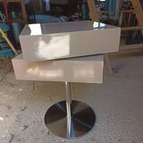 Swivel bedside table