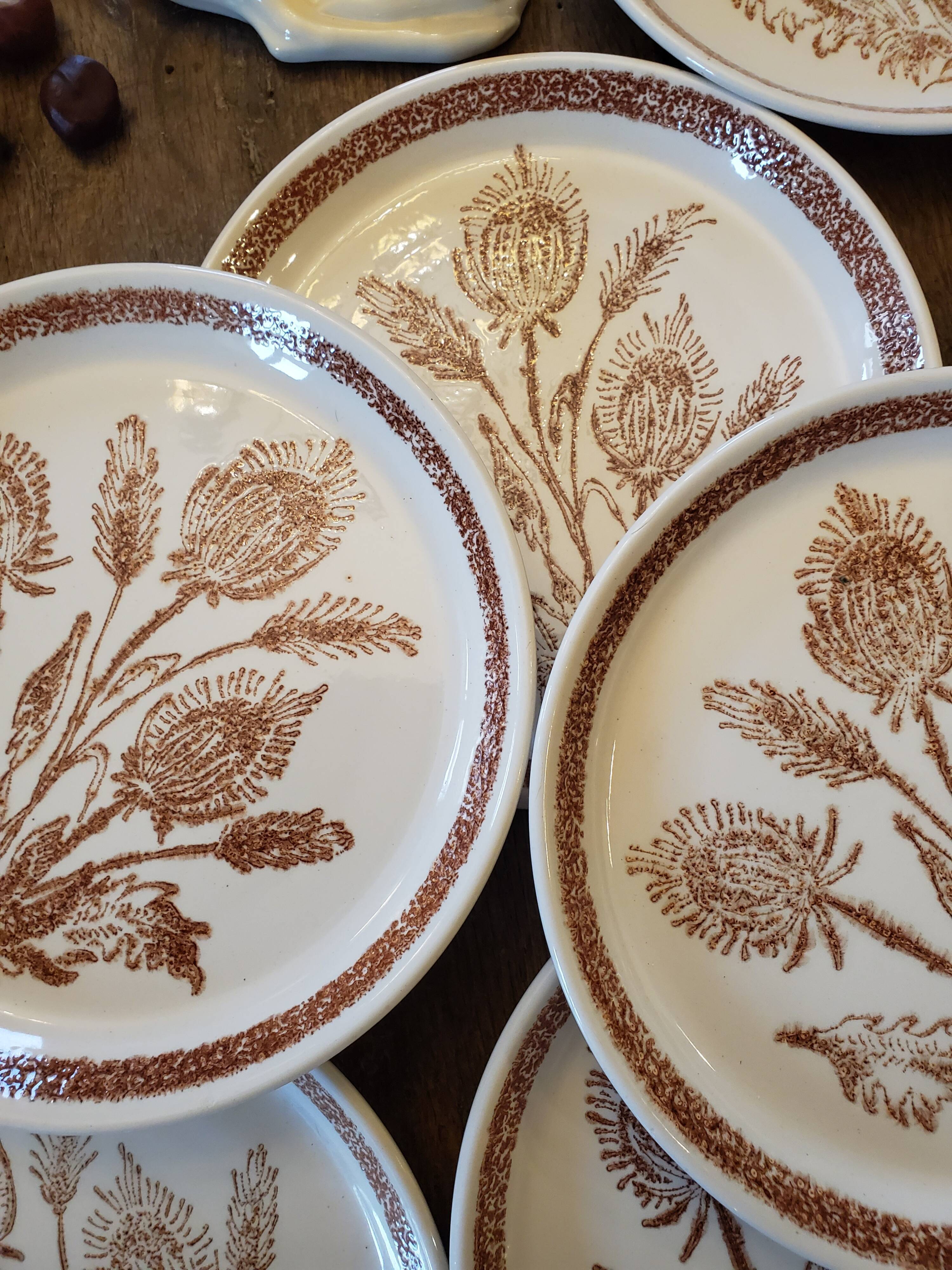 Ceramic plates thistles 70's