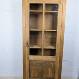 Glass-fronted cabinet from the 1930s-1940s.