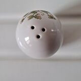 Egg salt and pepper set