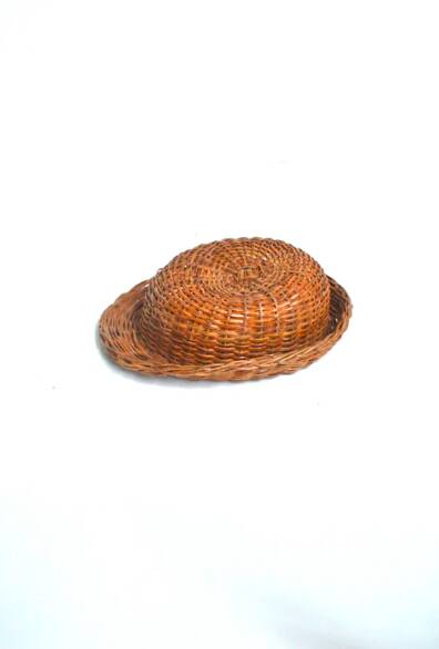 Rattan cap