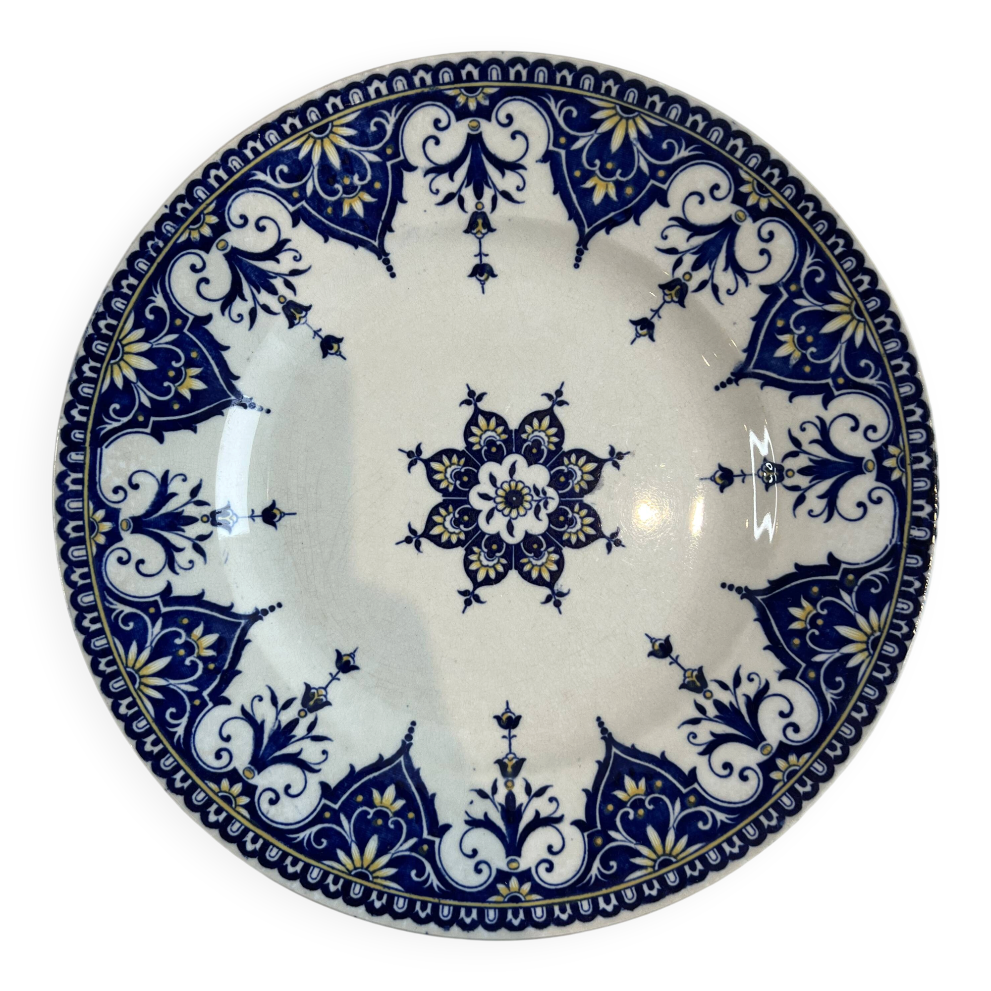 Flat plate ironstone Sarreguemines Cluny