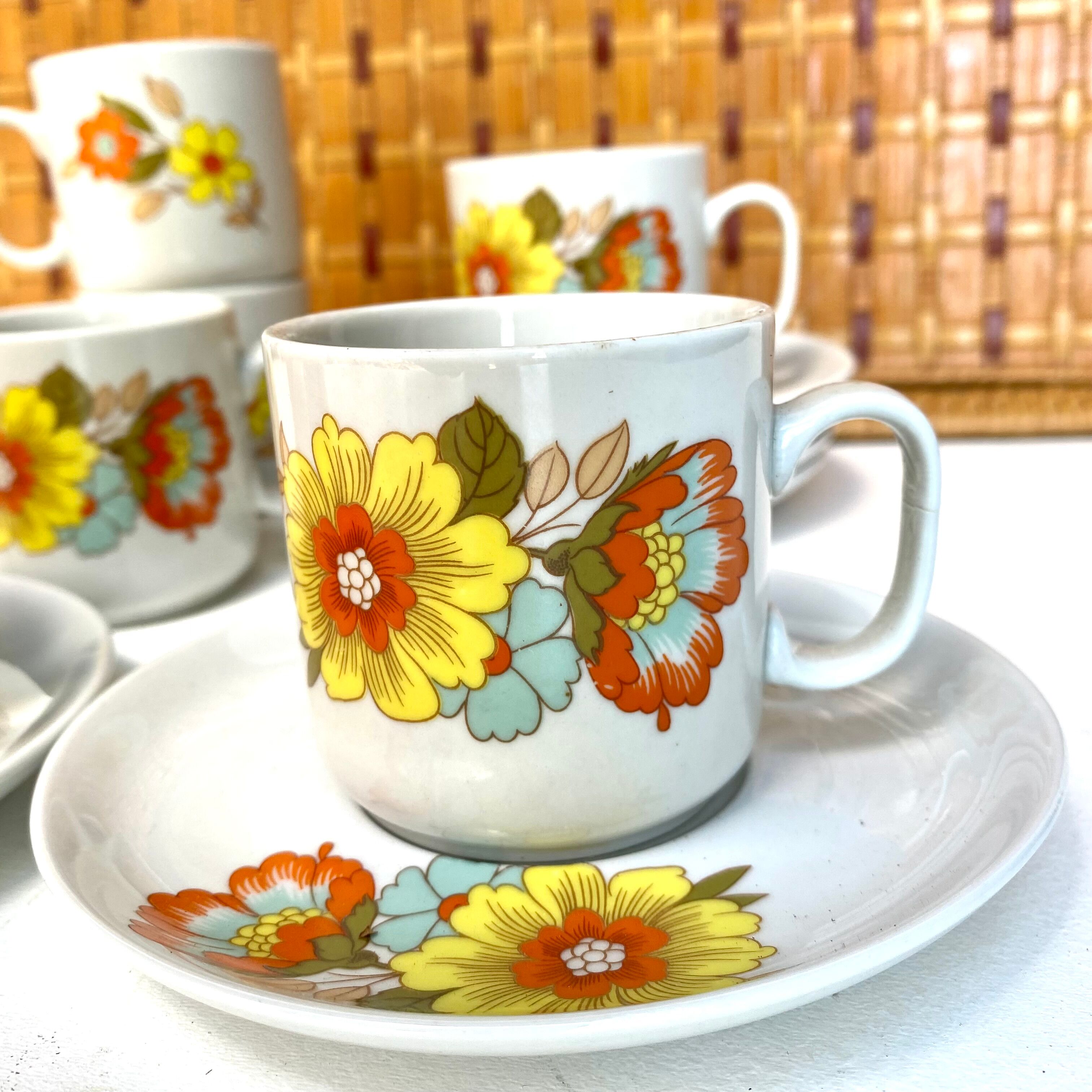 Monopoli vintage coffee cups