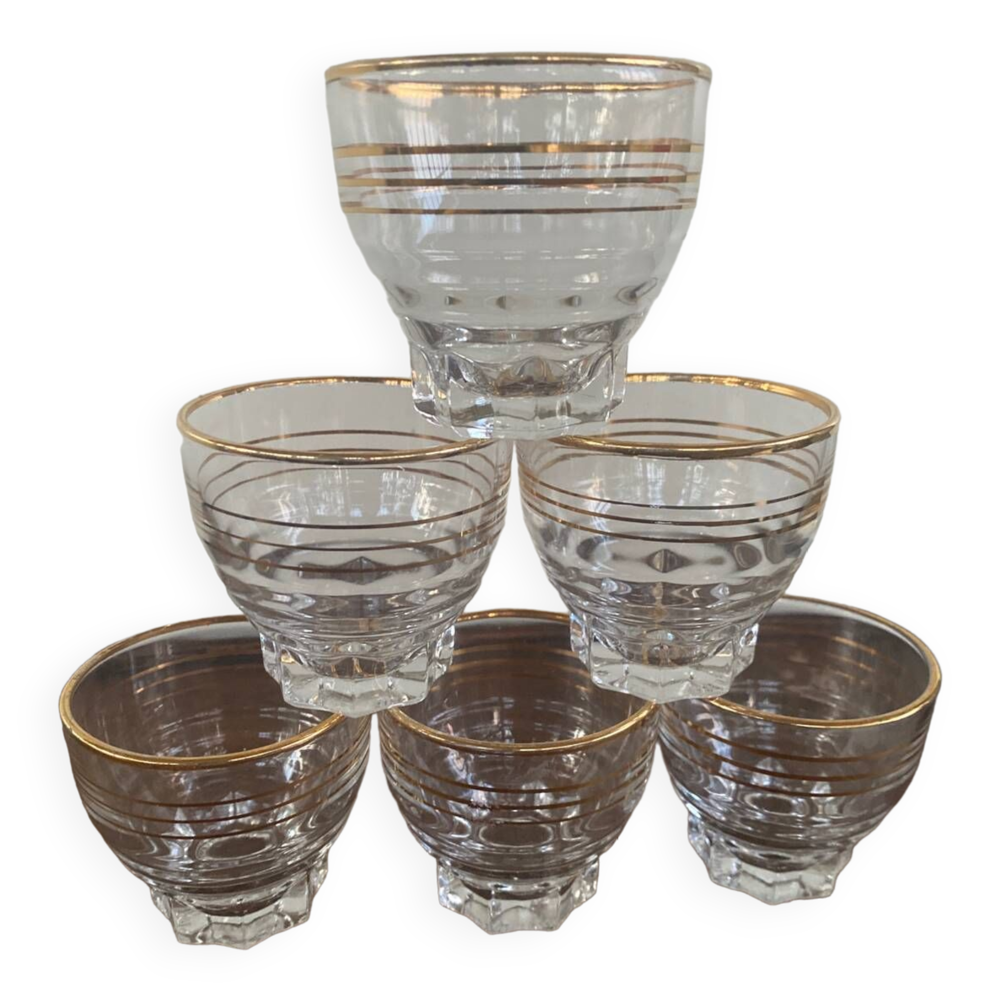 6 small golden glasses