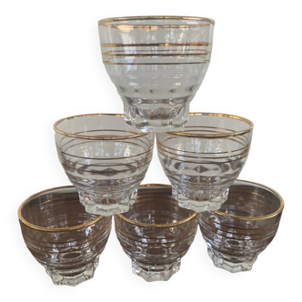 6 petits verres dorés