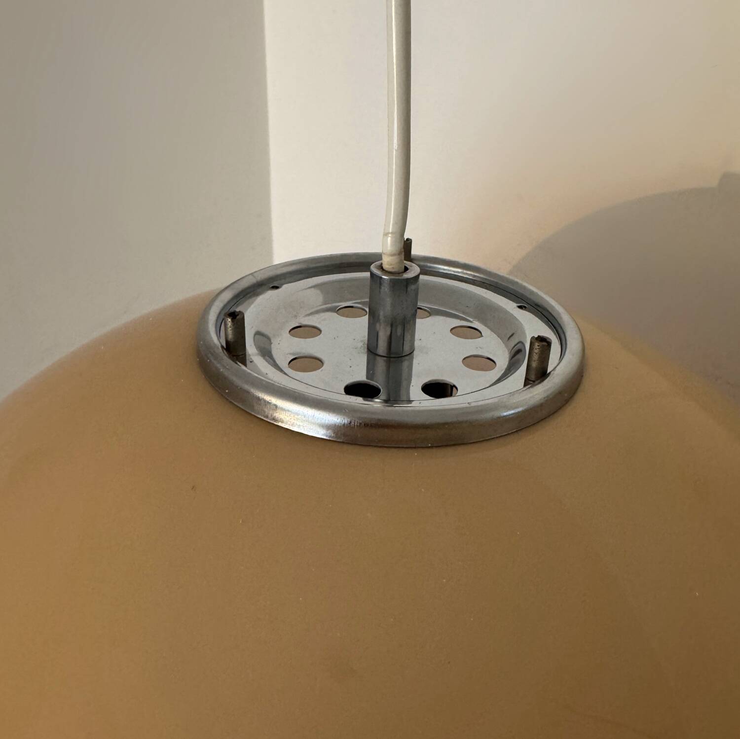 Italian design pendant light from the 70s